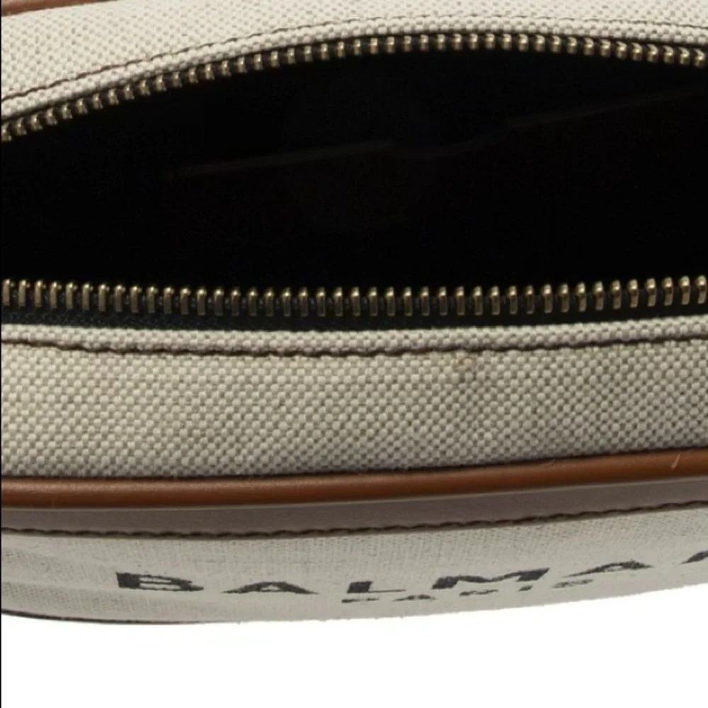 Balmain Shoulder Bag with Logo - Picture 4 of 7